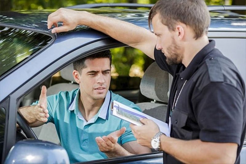 مجازات رانندگی برای افراد زیر ۱۸ سال چیست؟