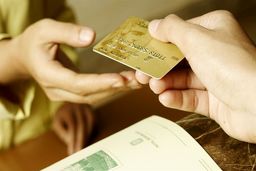 ۱۰ نکته‌ای که هنگام باز کردن حساب مشترک بانکی باید بدانید