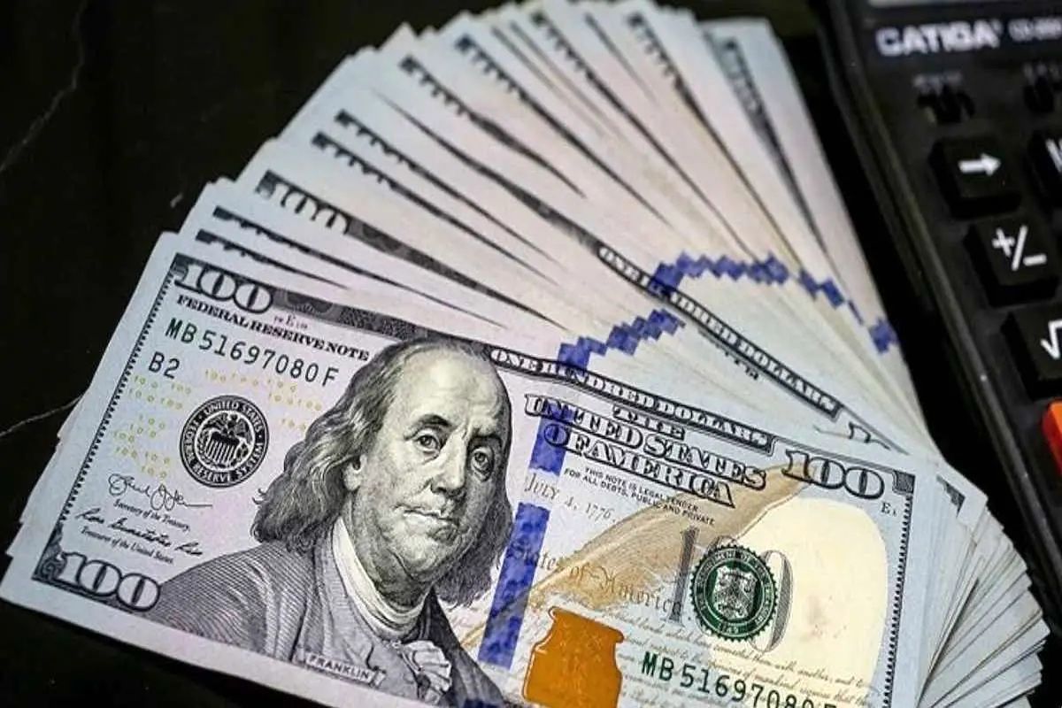 سه سناریوی پیش‌بینی قیمت دلار تا پایان سال ۱۴۰۴