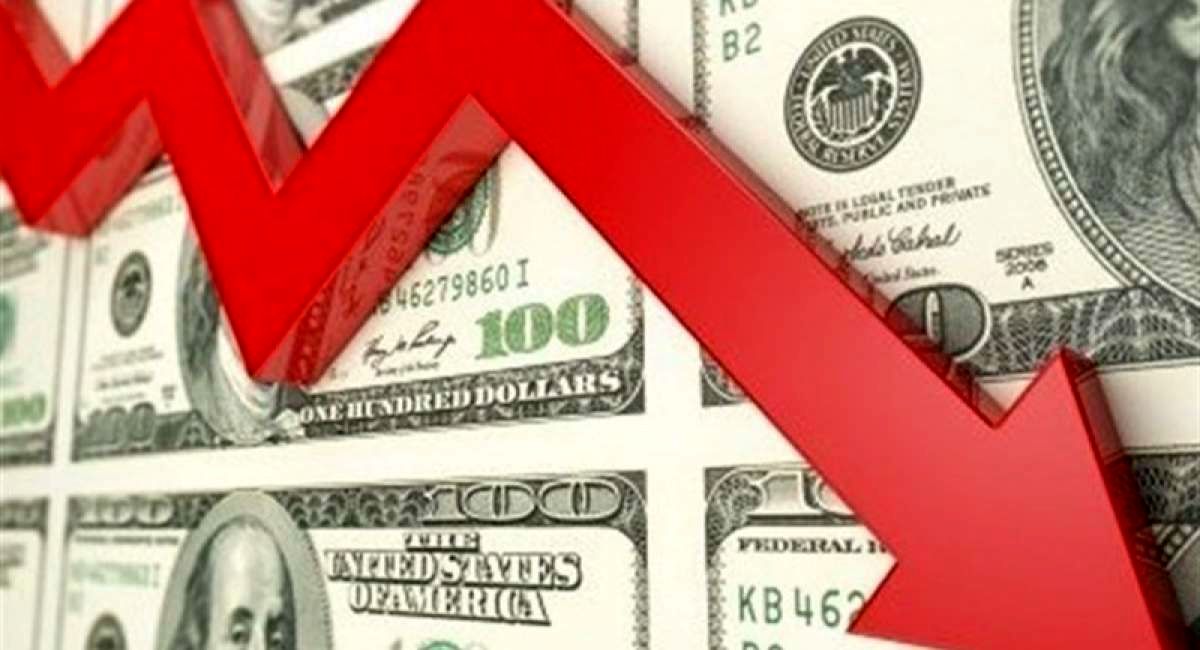 قیمت دلار با اخبار مذاکرات سقوط کرد / ریزش چشمگیر قیمت دلار در بازار آزاد 